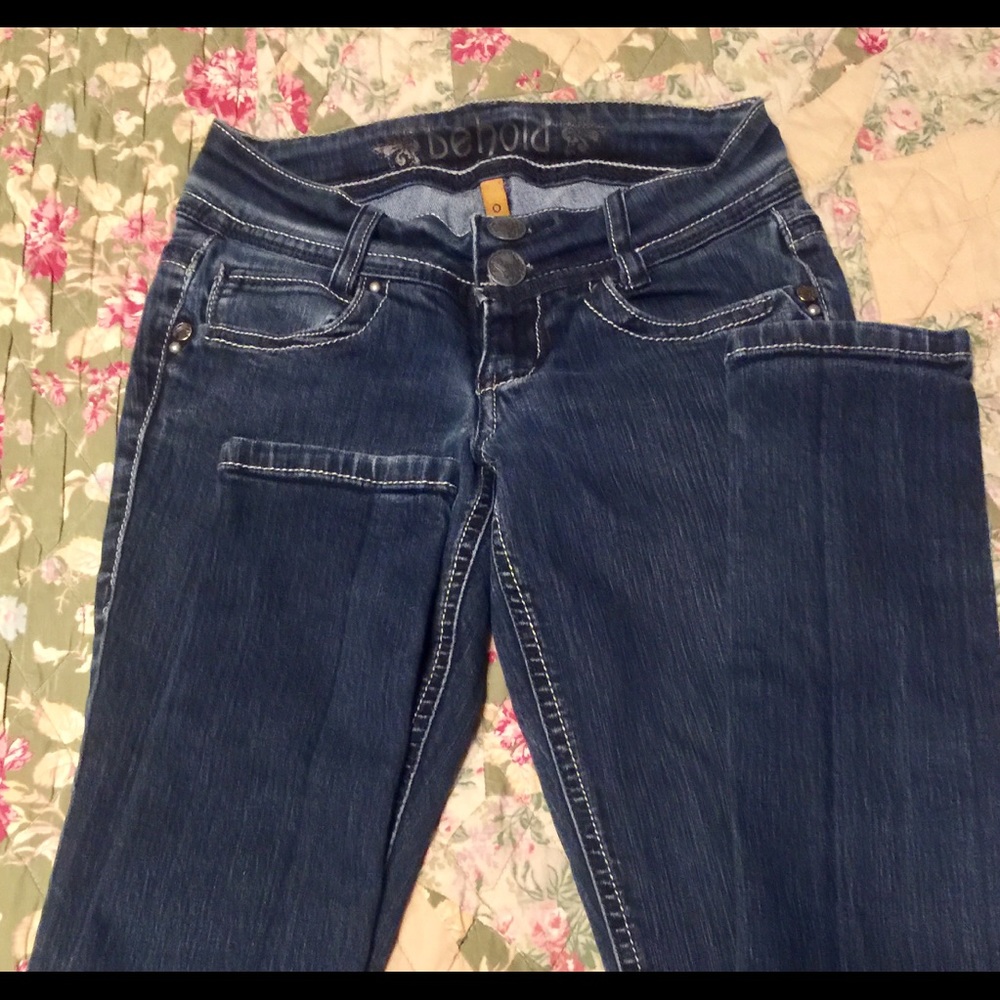 Junior Behold straight leg jeans gently worn sz 0
